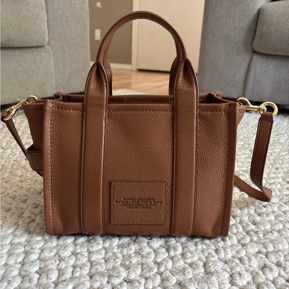 Marc Jacobs Tan Leather Tote Bag - Picture 4 of 8
